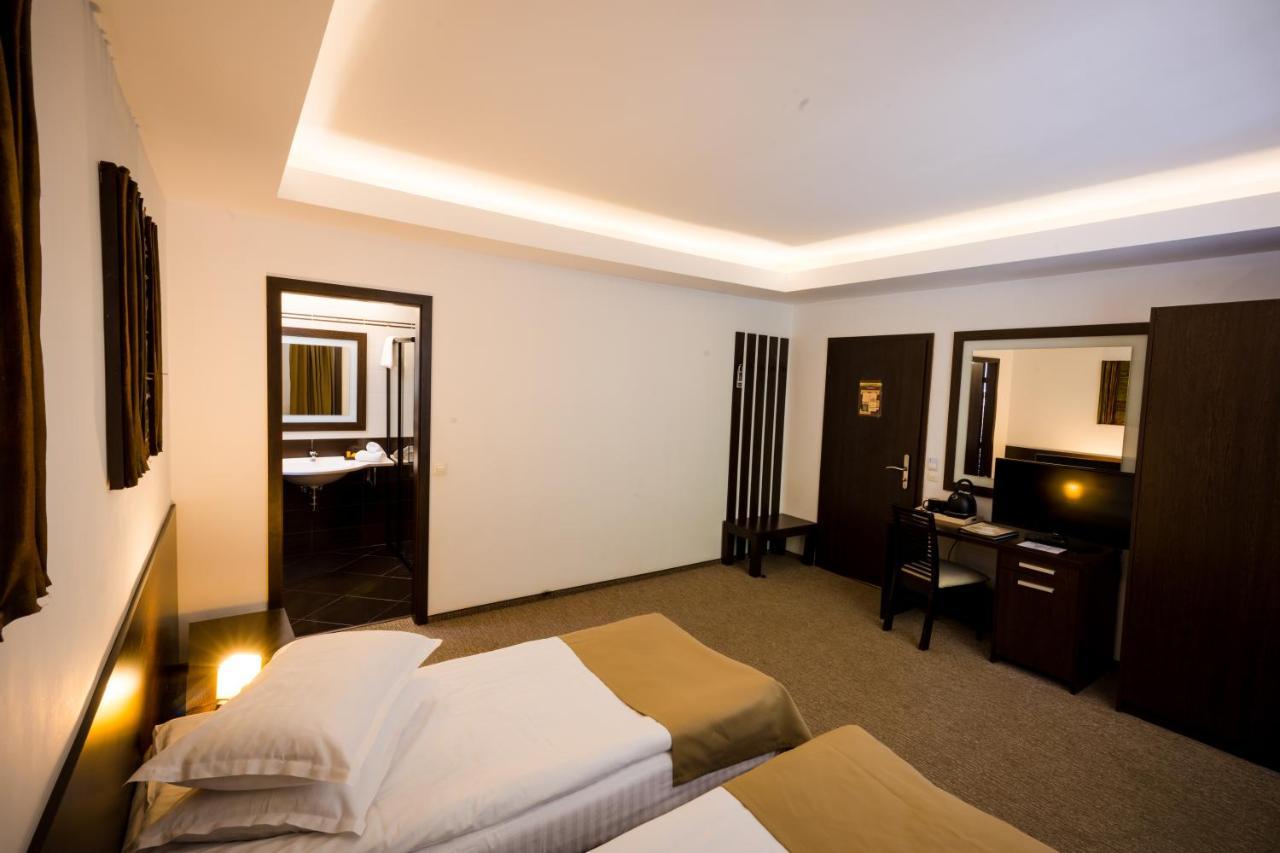 Smart Hotel